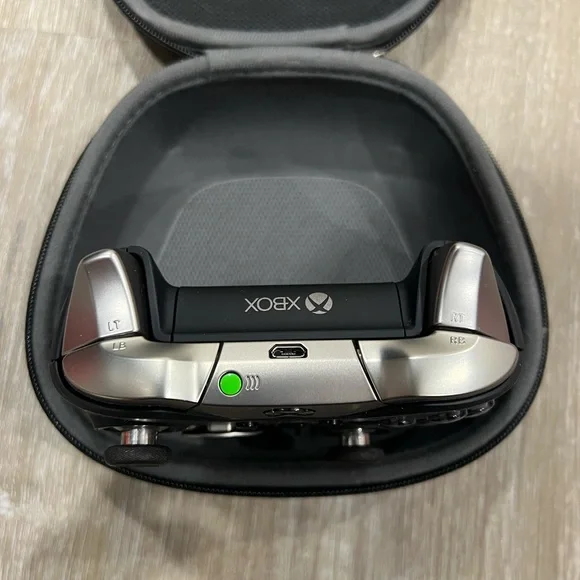 Xbox Elite Controller - Picture 5 of 6